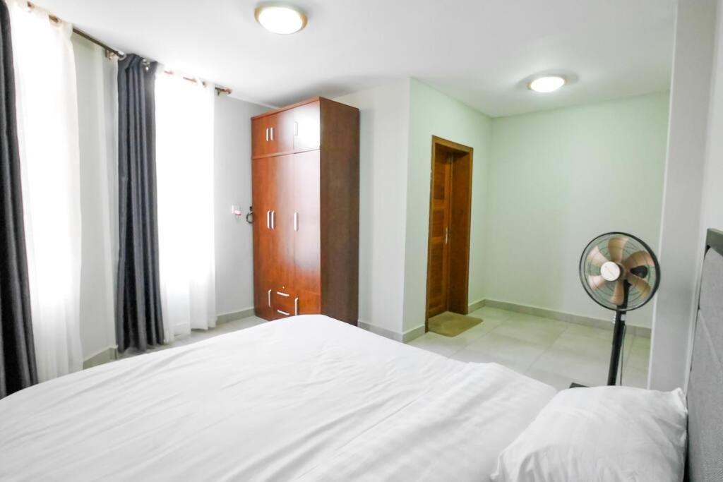 Ultra Modern Apartment In Nyarutarama Kigali Exterior photo